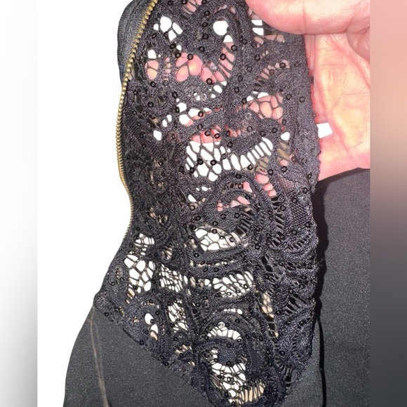 NWT My Michelle Junior’s Black Halter Lace Back Fit & Flare Party Dress Size 5 - Picture 6 of 16